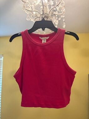 H&M Fuchsia Ribbed Crop Tank